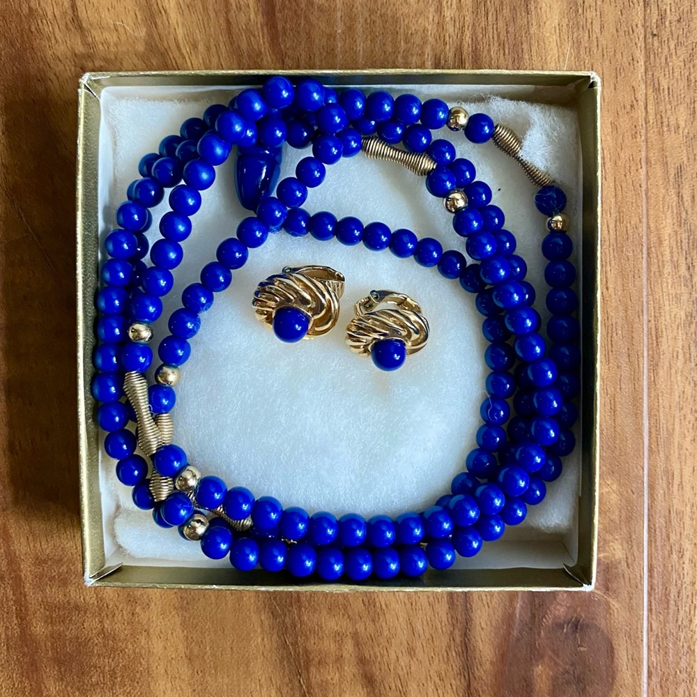 VTG Avon Lapis Lazuli & Gold Filigree Bead Set